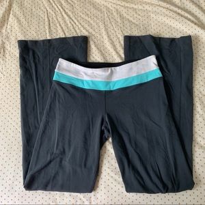 Lululemon yoga pants